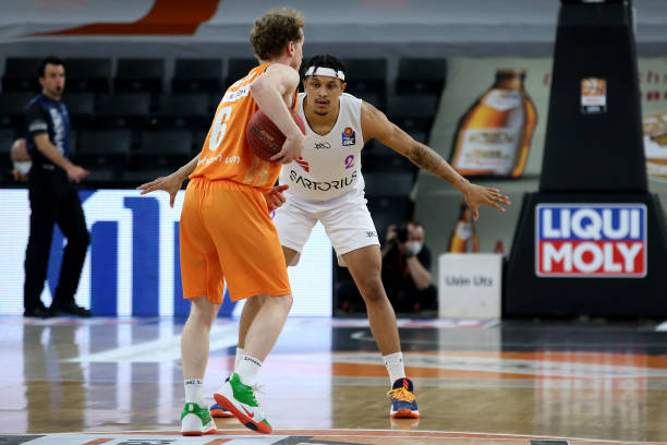 对于一支球 对于一支球