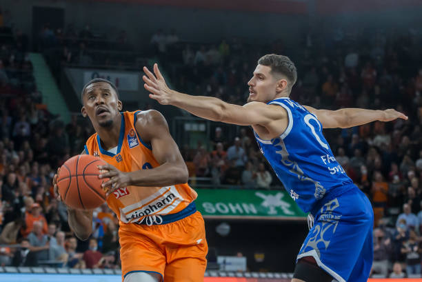 里展现了惊 里展现了惊