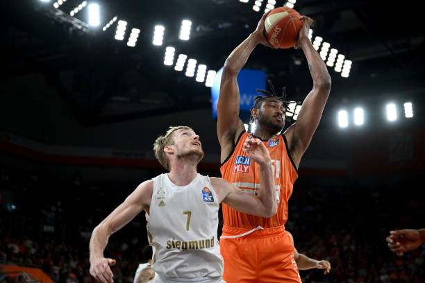 者们期待满 者们期待满